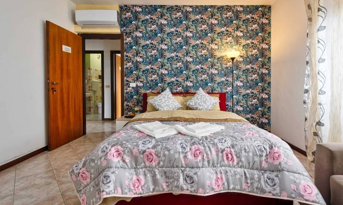 Mestre Bed & Breakfast | Venice H.S Garden Room 84