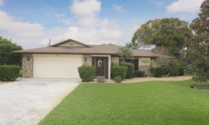 Venice Gardens House | VENICE-- WITH A POOL -- LOW SUMMER RATES