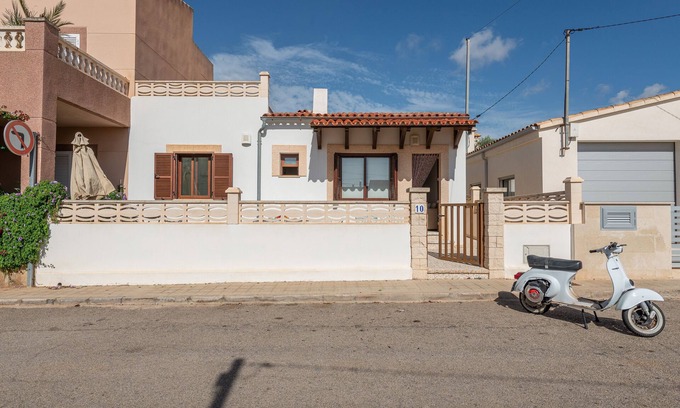 Sa Rapita House | VENT DE XALOC - Charming town house near the sea - Free WiFi