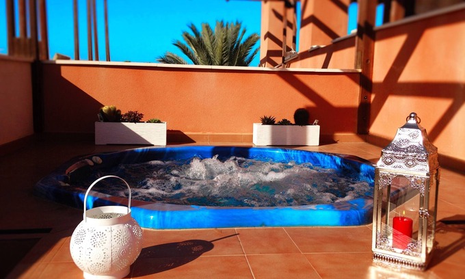 Puerto Rey Apartment | VERA ALBACORA WITH PRIVATE JACUZZI AND WIFI 200M FROM THE SEA