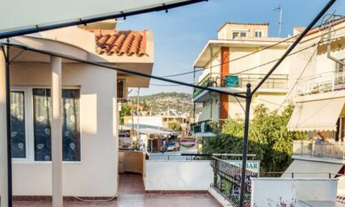 Potos Apartment | Veranda House in Potos