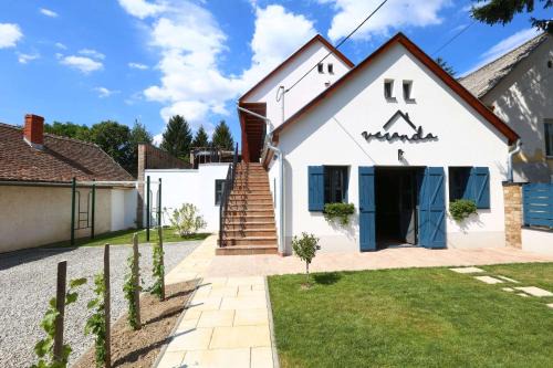 Villany Bed & Breakfast | Veranda