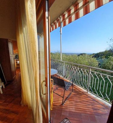 Rosignano Marittimo Apartment | Verde Mare apartment Rosignano Marittimo