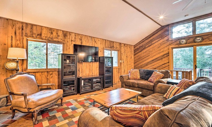 Winhall House | Vermont Getaway near Stratton Mountain