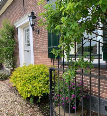 Groot-Ammers House | Vernieuwd luxe voorhuis - naast de molens