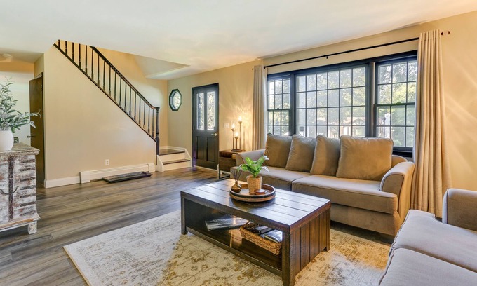 Sussex House | Vernon Township Home w/Private Hot Tub Near Skiing