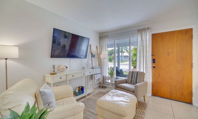 Rock Ridge House | Vero Beach Vacation Rental ~ 3 Mi to the Ocean!