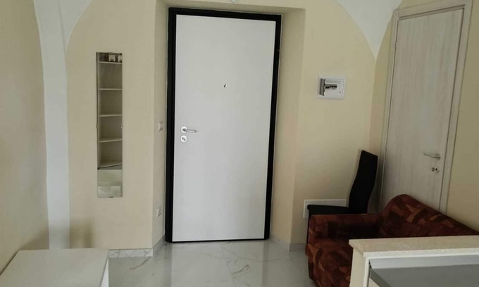 Vercelli House | Veronica House