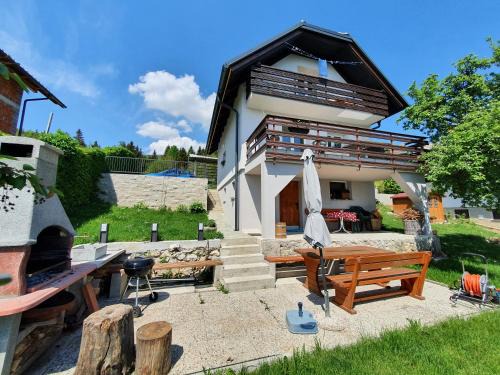Senturska Gora Villa | Veronica's place in the mountains