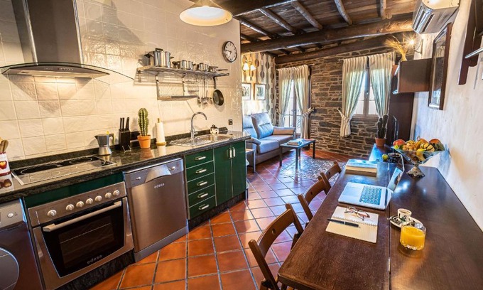 Zarza de Granadilla House | Versátil Apartamentos