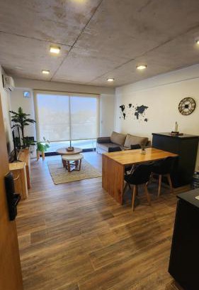 Comuna 10 Apartment | Versalles Ruiz de Los Llanos. Bs As.