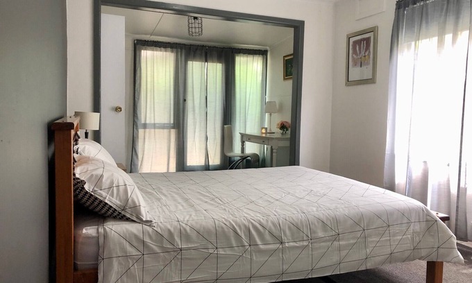 Port Albert Apartment | Versicilia Apartment in Historic Port Albert on the Gippsland Coast