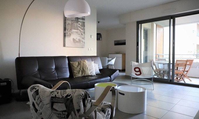 La Ciotat Apartment | Very beautiful new flat, quiet, close to the harbour and near "calanques"