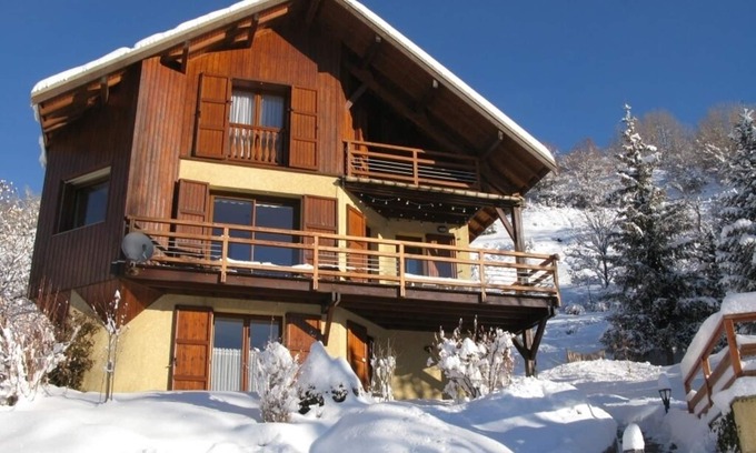 Saint-Chaffrey Apartment | Very bright apartment at garden level in the Serre-Chevalier Valley