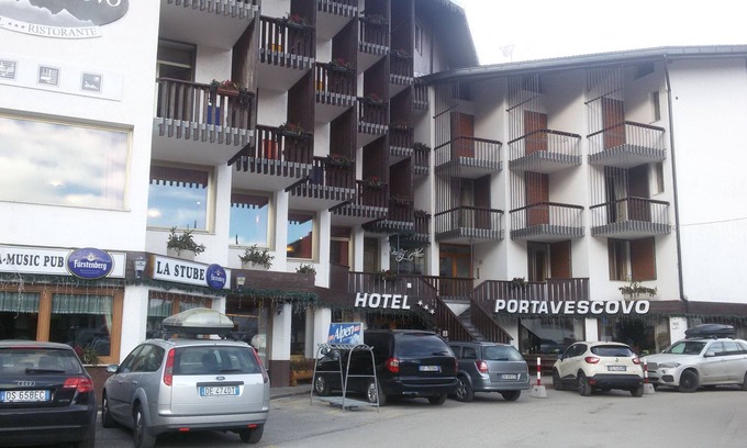 Arabba Apartment | Very central in Arabba, Sellaronda ski lifts just a few steps away!