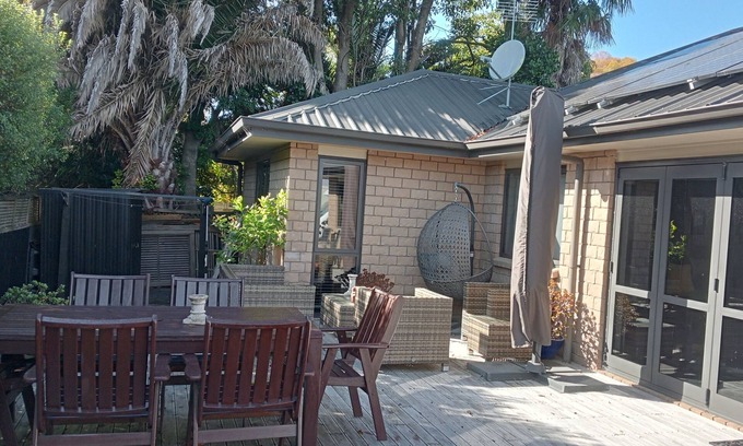 Whakatane House | Very central to town and a few tourist locations like Ohope Beach.