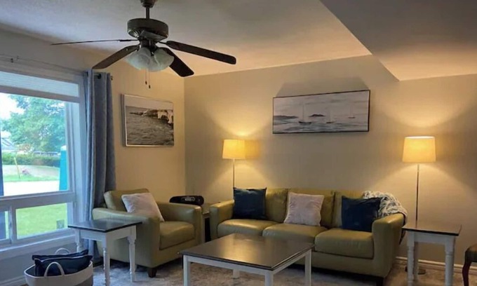 Tay House | Very Clean Family Friendly Vacation Home Near Beach
