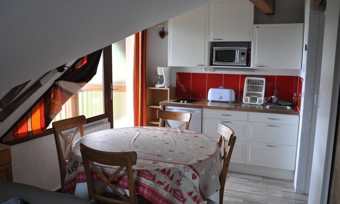 La Toussuire Apartment | Very quiet apartment at the foot of the slopes with unobstructed view - Rated 1 star