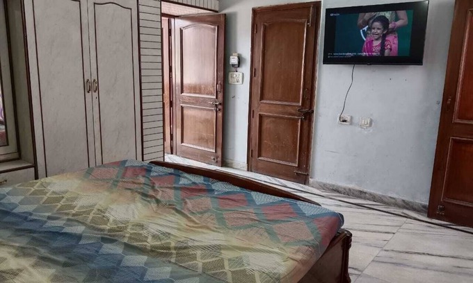 Chandigarh Apartment | Very Hygienic Home. All services available at one place. Come, stay.