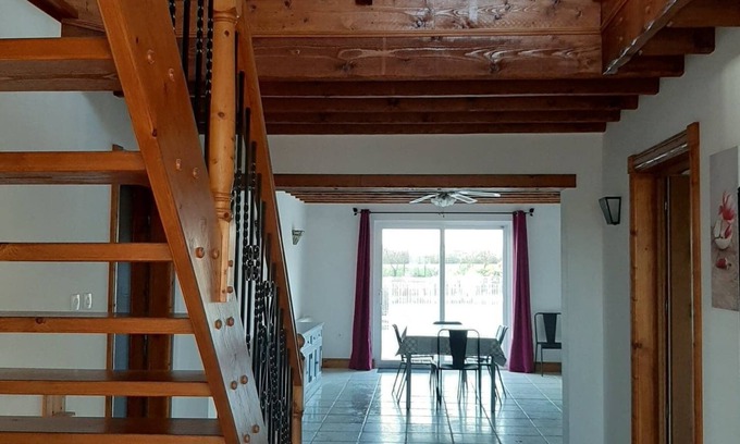 Grosbreuil Cottage | VERY LARGE GITE WITH HEATED SWIMMING POOL NEAR LES SABLES