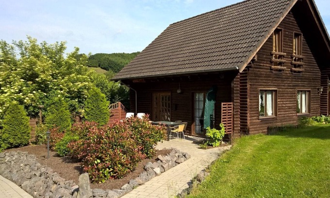 Stadtkyll House | Very nice and spacious wooden house in the heart of the Eifel