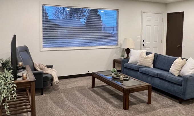 Lewiston Condo | Very nice, clean, roomy, and comfortably furnished condo.