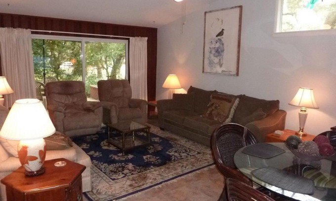 Jekyll Island House | VERY NICE COTTAGE by Jekyll Realty