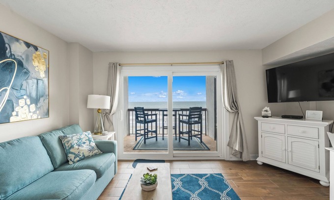 Crescent Beach Condo | Very nice getaway! 15% off 3-7 nights thru Dec. Oceanfront 1 bedroom 2 bath.