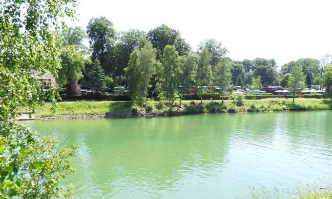 Schermbeck House | Very nice holiday home with a view of the water.