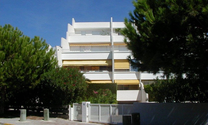 La Grande-Motte Apartment | Very nice studio - all comforts - private parking - pool access