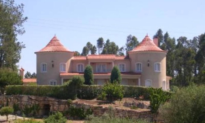 Nossa Senhora das Misericordias House | Very nice villa with swimming pool 3 suite 3 bedrooms (between OUREM - FATIMA)