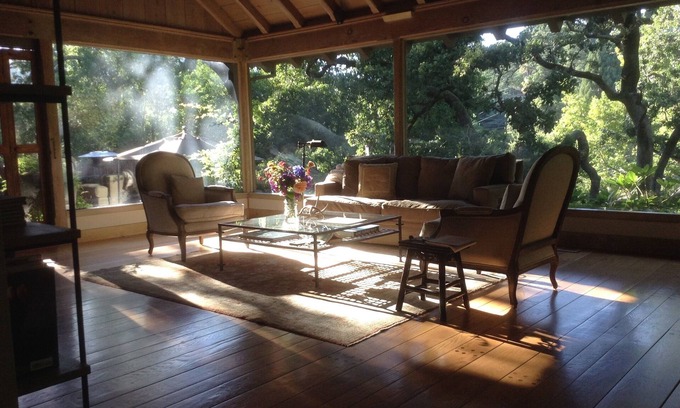 Fairfax Cottage | Very Private Romantic, Hikers, Bikers, Walk to town