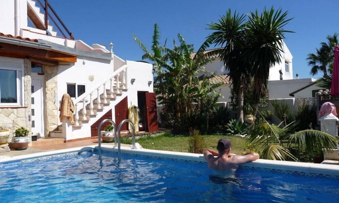 Buenas Noches Apartment | Very quiet apartment with 1 terrace and sea view