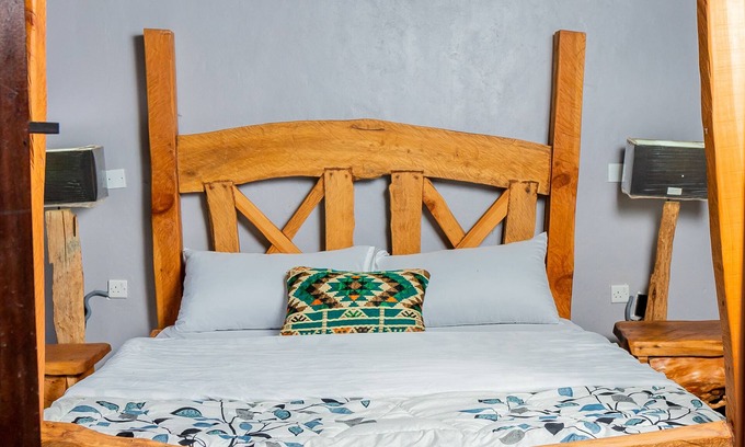 Embu Cottage | Very quiet Retreat outside city pollution/pet friendly