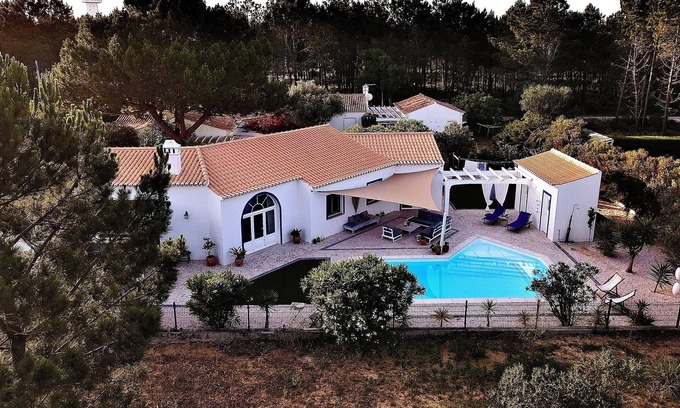 Aljezur Villa | Very spacious and attractively furnished Holiday Villa
