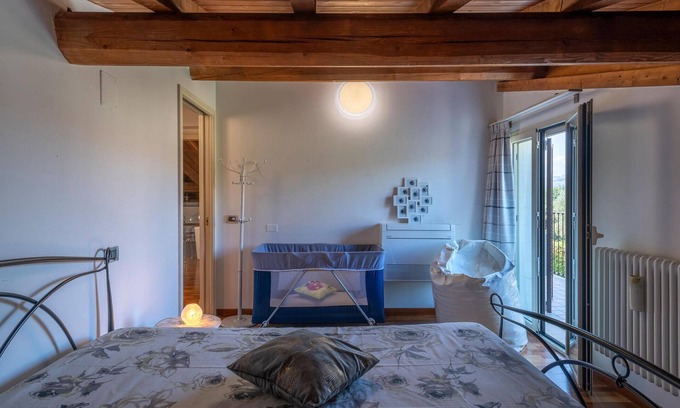 Teramo House | Very spacious vacation home with several units on the outskirts of Teramo.