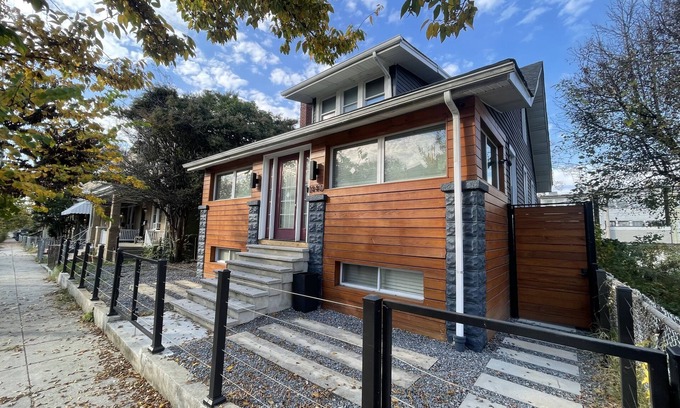 Fairlawn Apartment | Very stylish, family size unit, 2 bed 2.5 bath. Private front yard,unit entrance