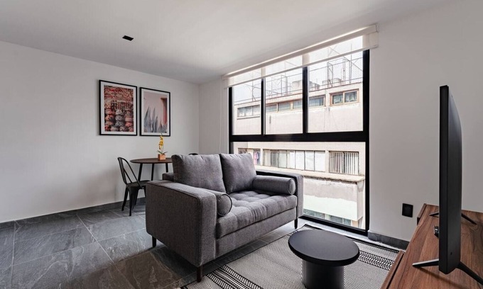 Santa Maria la Ribera Apartment | VH | 1 rec + gym and wifi | Sta Ma la Ribera | 24