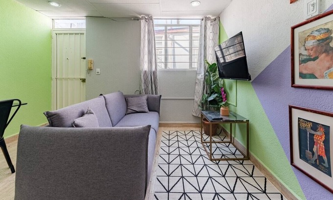 Santa Maria la Ribera Apartment | VH | Comfortable 1BR Loft | Sta Ma la Ribera | 113