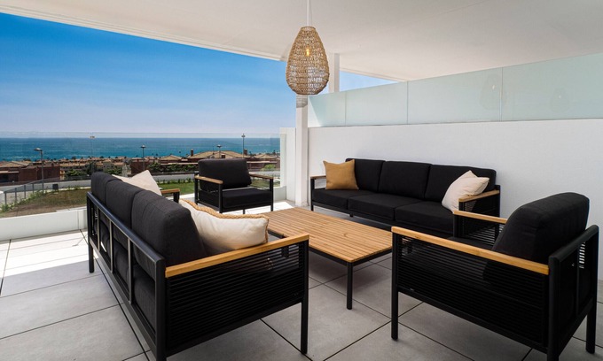 Casares Apartment | Via Celere 2325 Golf and Seaviews, Costa Del Sol