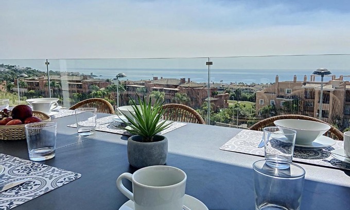 Casares Apartment | Via Celere 2330 Sea View Apartment