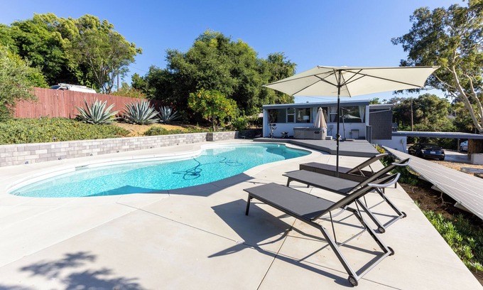 Lake Hodges House | Via Rancho Vacation Estate - Pool, Spa, Grand Piano, EV charging, and minutes to winery