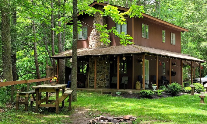 Dayton House | Via Serenity Stream