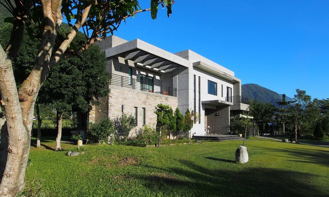 Xiulin Bed & Breakfast | Viasea B&B