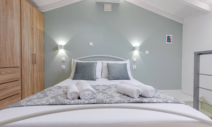 Potamos House | Viatzo Loft