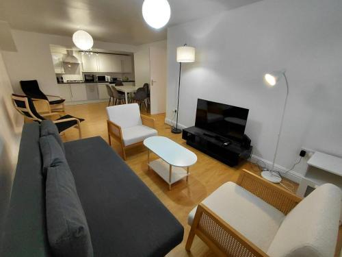Weavers Apartment | Vibrant 2 bedrooms flat in Bricklane