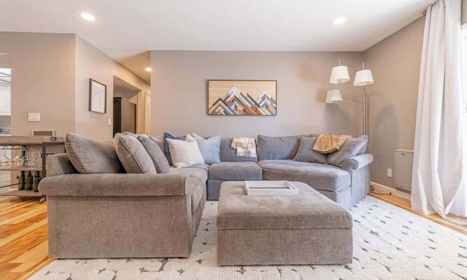 Northwest Reno House | Vibrant Boho Family Home 3 Bed Pet Friendly UNR