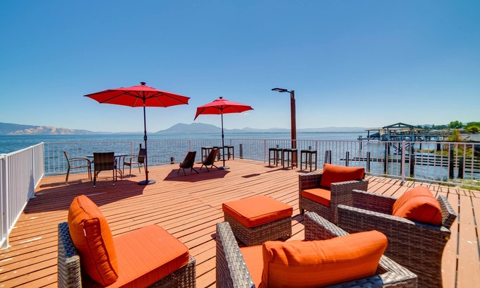 North Lakeport Apartment | Vibrant Lakeport Studio w/Shared Lake Access!
