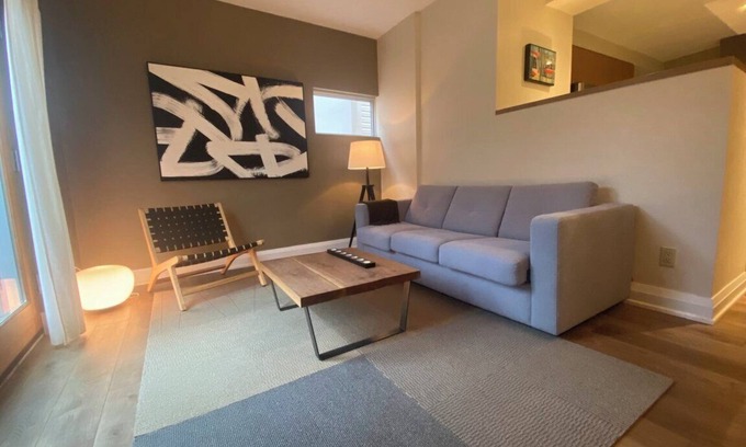 Palmerston - Little Italy House | Vibrant Little Italy Area: Main Floor Apartment