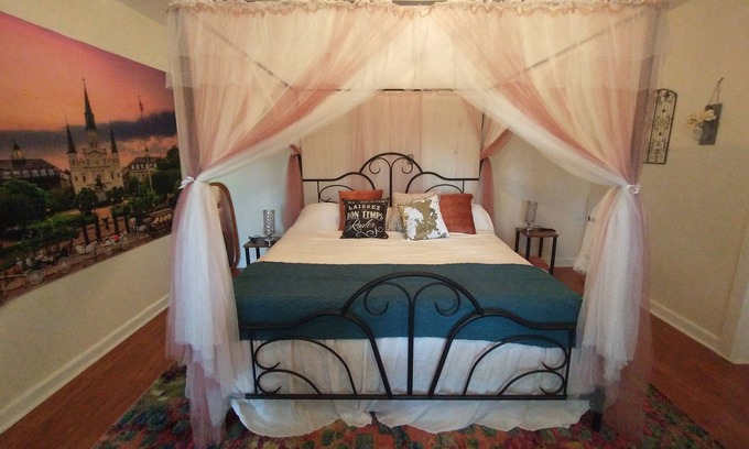 Saint Roch House | Vibrant St. Claude Oasis near the French Quarter